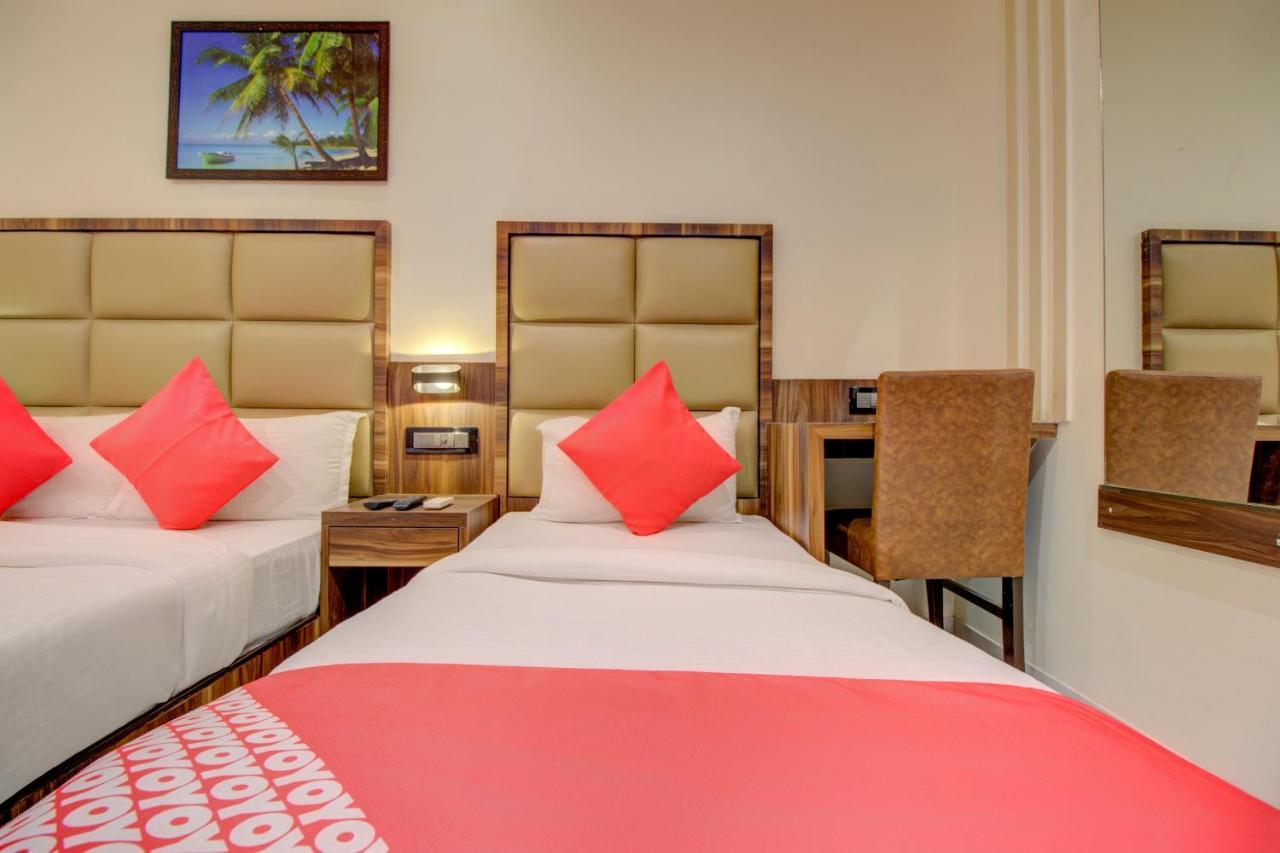 מומביי Oyo 76180 Hotel Meriton מראה חיצוני תמונה